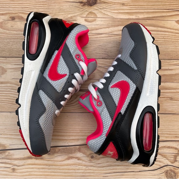 Nike Air Max Navigate - Picture 15 of 16